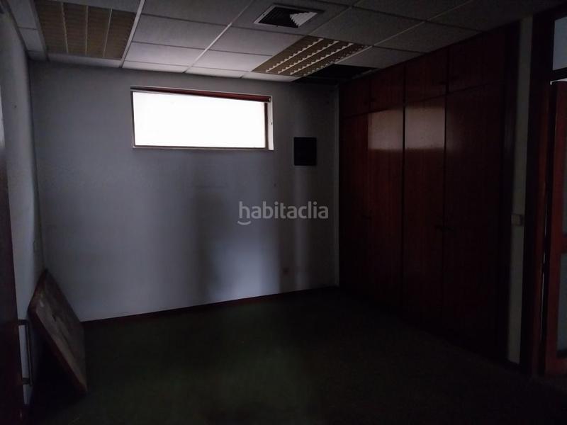 Foto a4857785-5be0-4d79-ab87-9948b6db288d. Local comercial a Alisal - San Román Santander