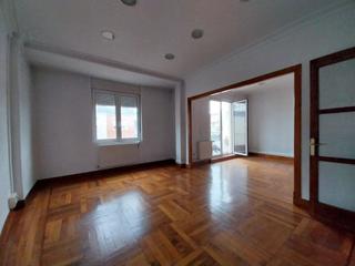 Flat in Centro - Ayuntamiento