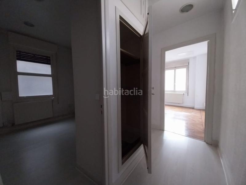 Foto db3362fb-a991-40b6-983f-3a9b4285b2e4. Etagenwohnung in Centro - Ayuntamiento Santander