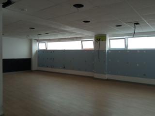 Business premise in Calle Juan XXIII