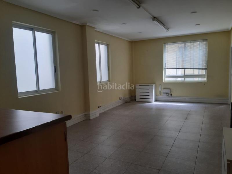 Foto 87e685b1-ad65-439d-b657-53bdbe0ab201. Rent office space in Centro - Ayuntamiento Santander