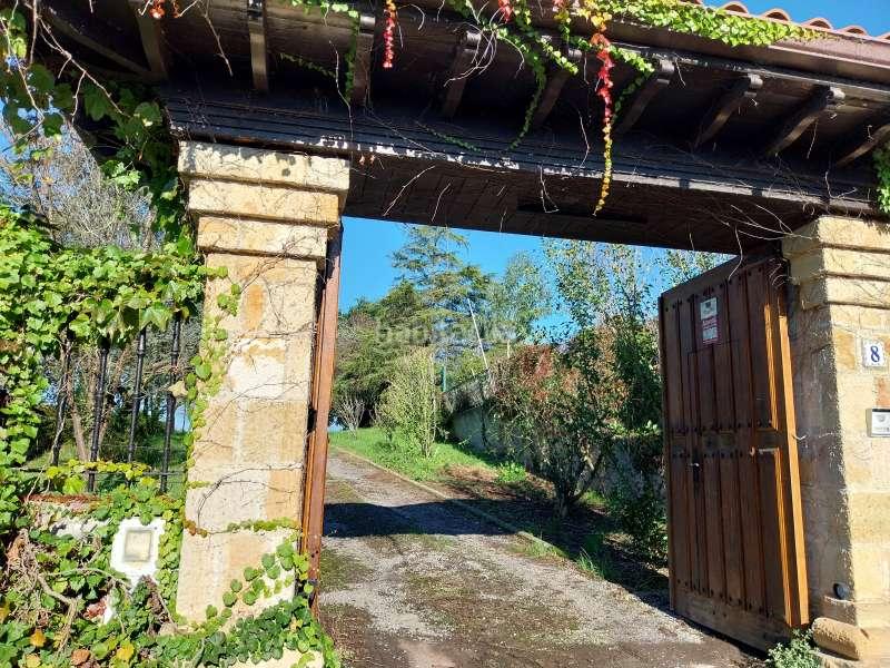 Foto 6c9e8ace-cc21-4f88-9d97-a16a2c89acd4. Maison avec chauffage parking dans Meruelo