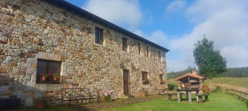 Foto 1f6fb465-63eb-42b2-bdab-d7b9241067ae. Casa con riscaldamento in Solórzano