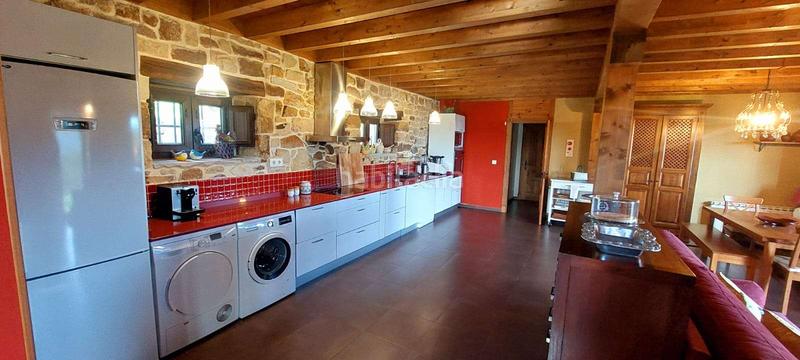 Foto 34b0437d-3672-4f86-ac29-bb39a1fdc146. Casa con riscaldamento in Solórzano