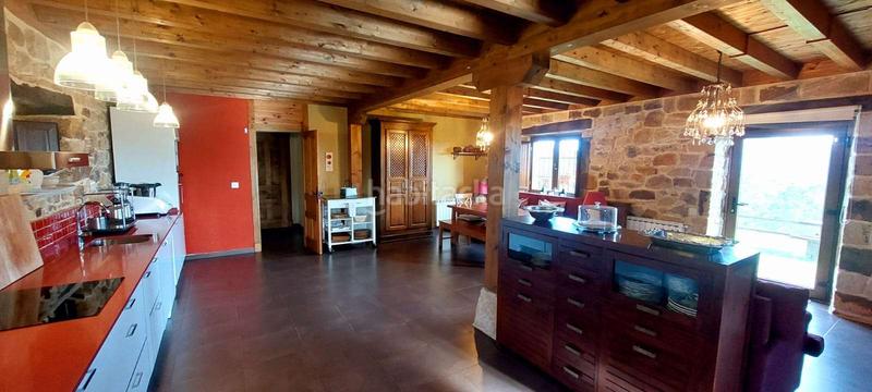 Foto 3c165f77-ffc7-4c3f-8c52-15a07d5ec24e. Casa con riscaldamento in Solórzano