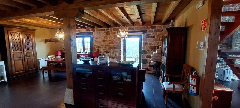 Foto 4298901d-54b3-43e5-9ec3-ff513840d715. Casa con riscaldamento in Solórzano