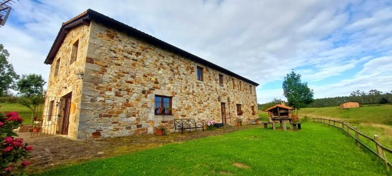 Foto ce8e5f00-56c1-48d2-8617-d343bf93c842. Casa con riscaldamento in Solórzano