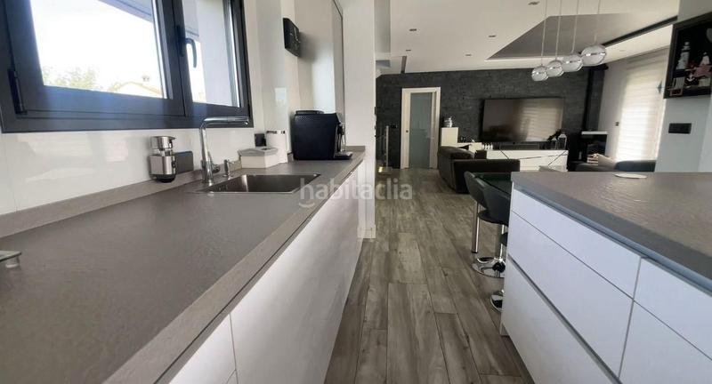 Foto d5bbc761-3a3f-4f18-8443-913a60ef33e1. Chalet magnifico chalet en Alisal - San Román Santander