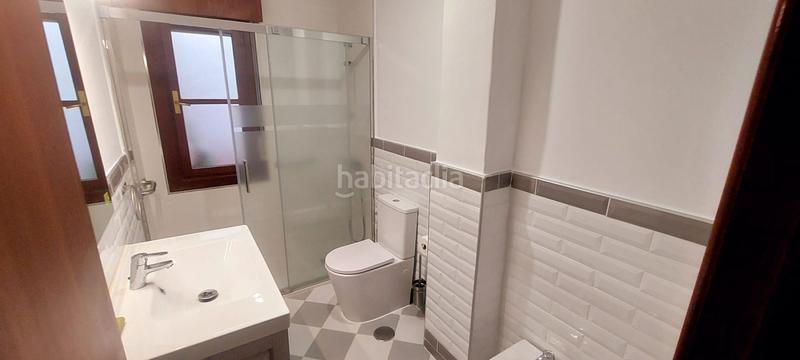 Foto 4b971f28-5188-48f8-a954-3926df15442c. Duplex with heating in Numancia - San Fernando Santander