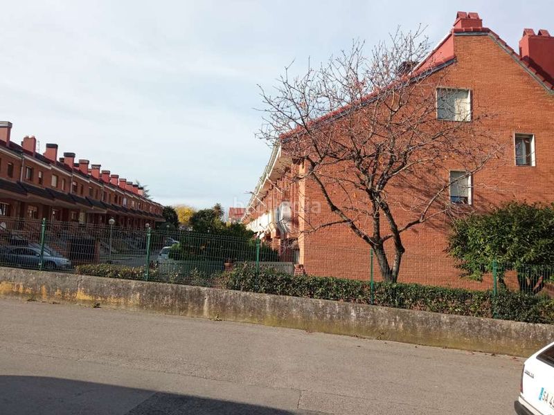 Foto d0ff92f8-d6f1-4541-8a18-97b037df180e. Lloguer xalet amb calefacció aparcament a Peñacastillo - Nueva Montaña Santander