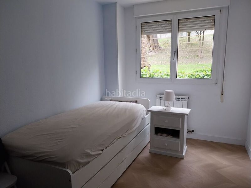 Foto 8ea9ba6f-b00f-4369-a6ab-e4c9fdbcfc2f. Rent flat with heating parking in Valdenoja Santander