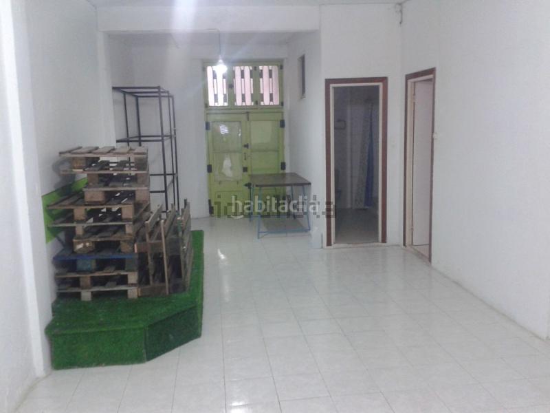 Foto 4df72757-72ce-45e0-b7ec-bd7f6cec97b8. Lloguer local comercial a Numancia - San Fernando Santander