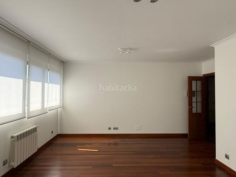 Foto addcebc1-8d93-467a-9180-c82ac02f5178. Lloguer pis amb calefacció aparcament piscina a Valdenoja Santander