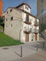 Appartement à General Dávila. Buhardilla a reformar rio de la pila.