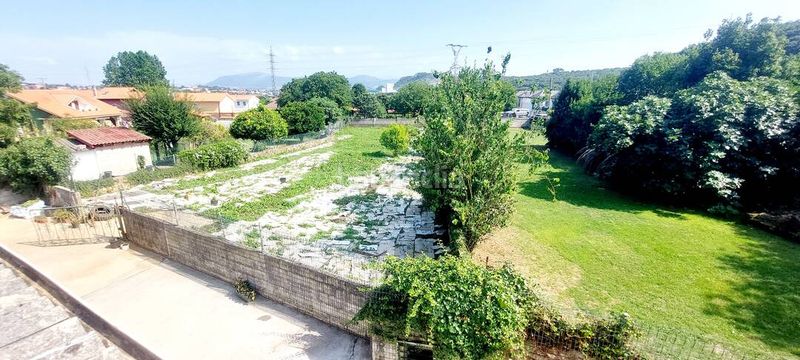 Foto 345442ad-458c-45a4-be05-7142bc86bd37. Casa amb aparcament a Igollo Camargo
