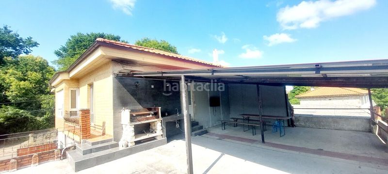 Foto db77ec2d-43c2-46a9-ae28-437c7dddfc1d. Casa amb aparcament a Igollo Camargo
