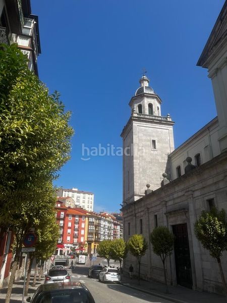 Foto db8f9eea-6afc-4aee-8426-d89f14a9a1a1. Local comercial a Numancia - San Fernando Santander
