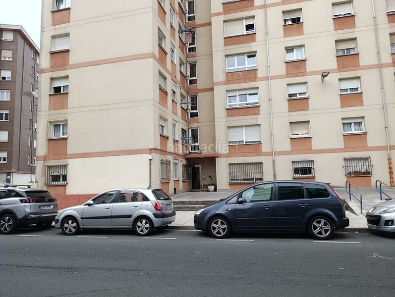 Foto ad388025-29c0-481e-97c4-efc9b8922419. Lloguer pis amb calefacció a Los Castros Santander