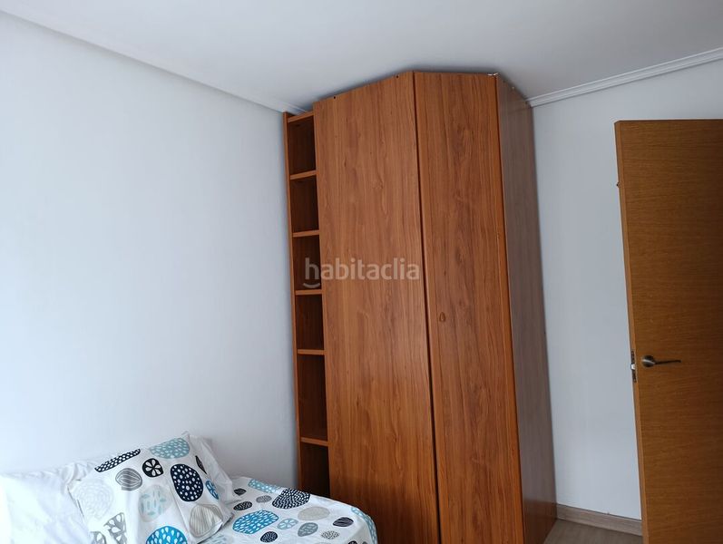Foto f361737c-57b9-4b38-9be1-a10b097be0a9. Lloguer pis amb calefacció a Los Castros Santander