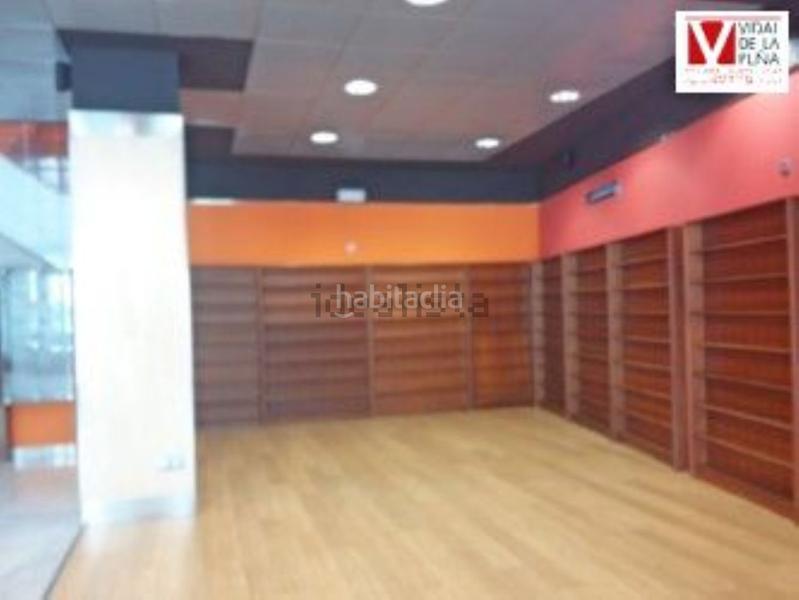 Foto 521c42e1-5f8c-41bd-86c2-5273e6670f40. Locale commerciale in Los Castros Santander