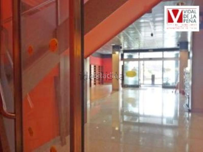 Foto f41031b3-56d0-4c7a-81da-b74f006654c3. Locale commerciale in Los Castros Santander