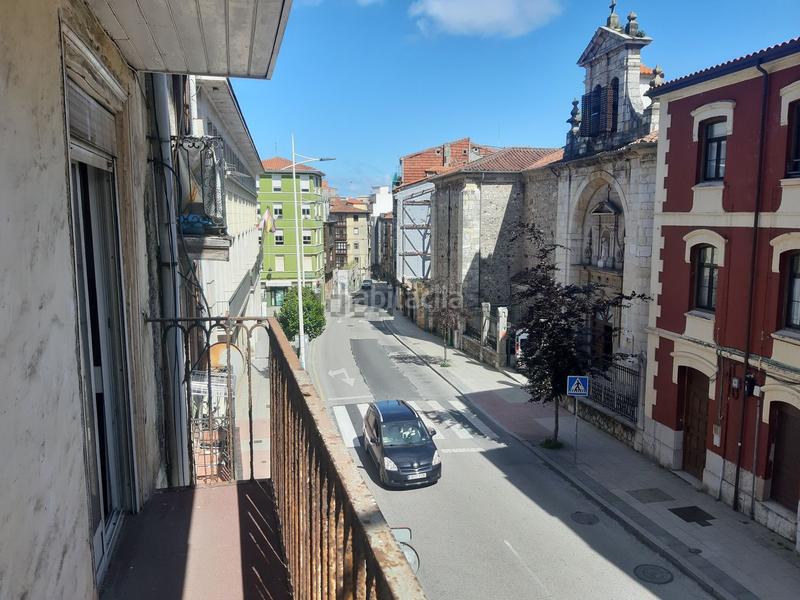 Foto a68ba7f7-56c0-4d2c-b78d-d76104318062. Edificio in Numancia - San Fernando Santander