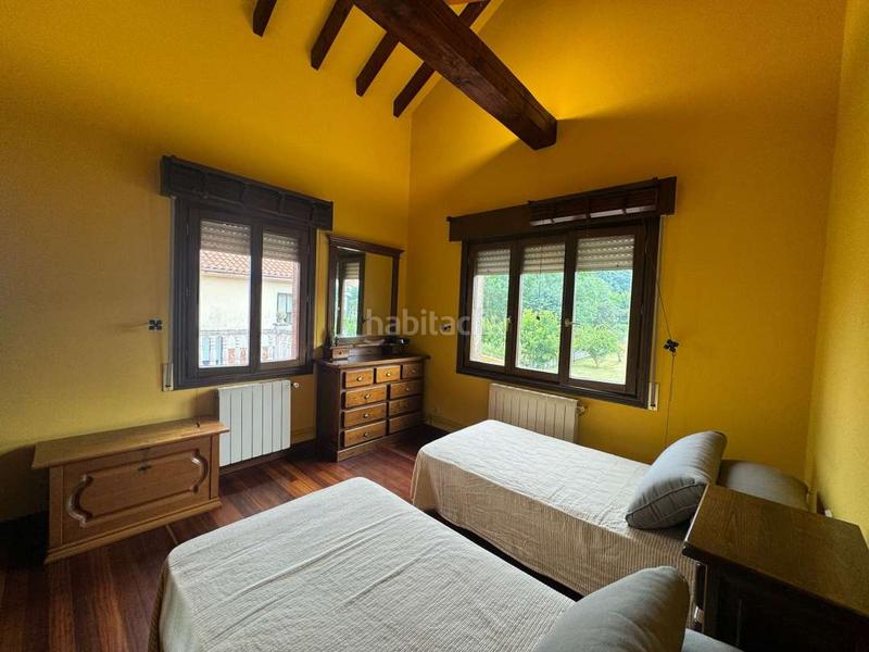Foto b9b3e0cf-3153-41a9-ad04-2ba7f1de0781. Casa amb calefacció aparcament a Igollo Camargo