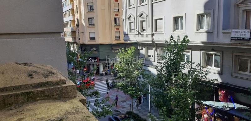 Foto f99843b1-58fb-47cd-9f84-04f39fb22870. Affitto ufficio in Centro - Ayuntamiento Santander