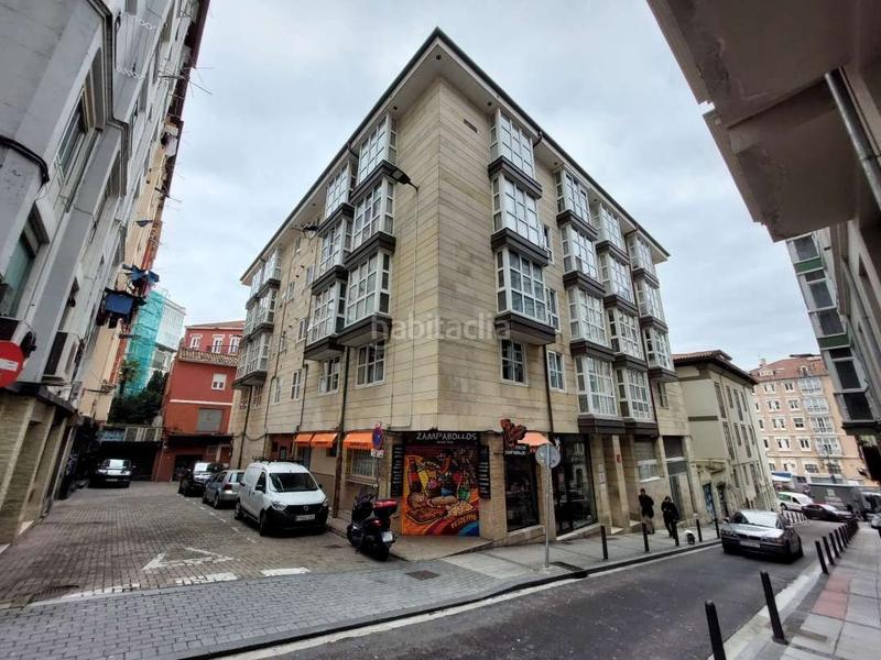 Foto 25dcb7e6-5d18-41a0-b9f2-4d38f9ab4378. Rent office space with parking in Puerto Chico Santander