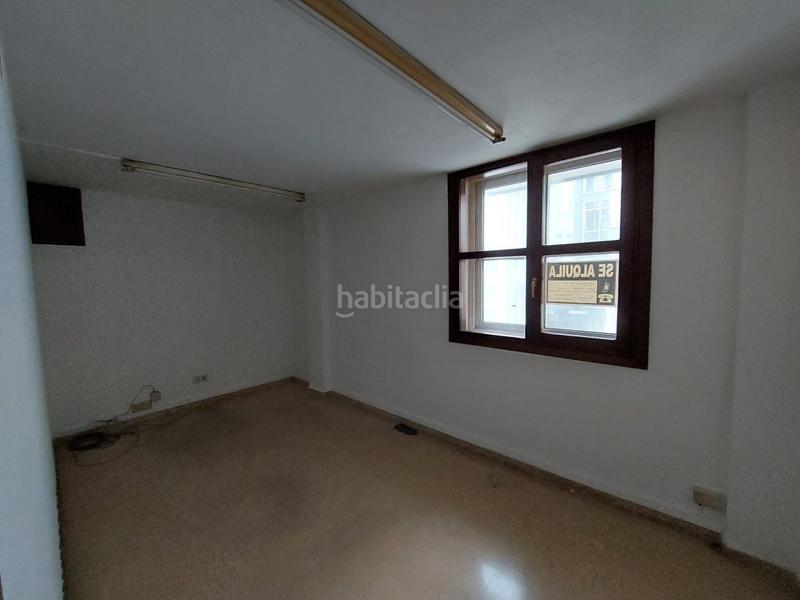 Foto 9a5c0052-108f-4828-bc45-45ac58cca49a. Rent office space with parking in Puerto Chico Santander