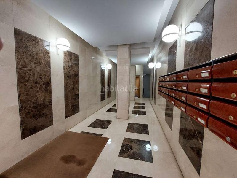 Foto 9ffe914d-ddd0-4097-83cb-52218f451d81. Rent office space with parking in Puerto Chico Santander