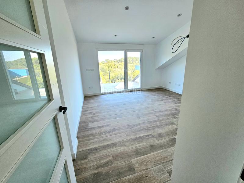 Foto 4e00e4b8-9122-4075-83bd-64838d661079. Piso últimas dos viviendas ático de obra nueva en venta en Palmeira, en Ribeira