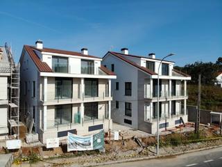 Etagenwohnung  Ribeira - saiñas. Última vivienda en planta primera de obra nueva en venta en palm