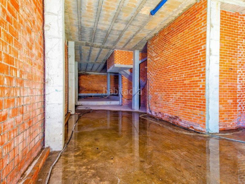 Foto 4b1eda18-c9ae-4cf8-9c66-8e85b9d4ff23. Local comercial a O Milladoiro Ames