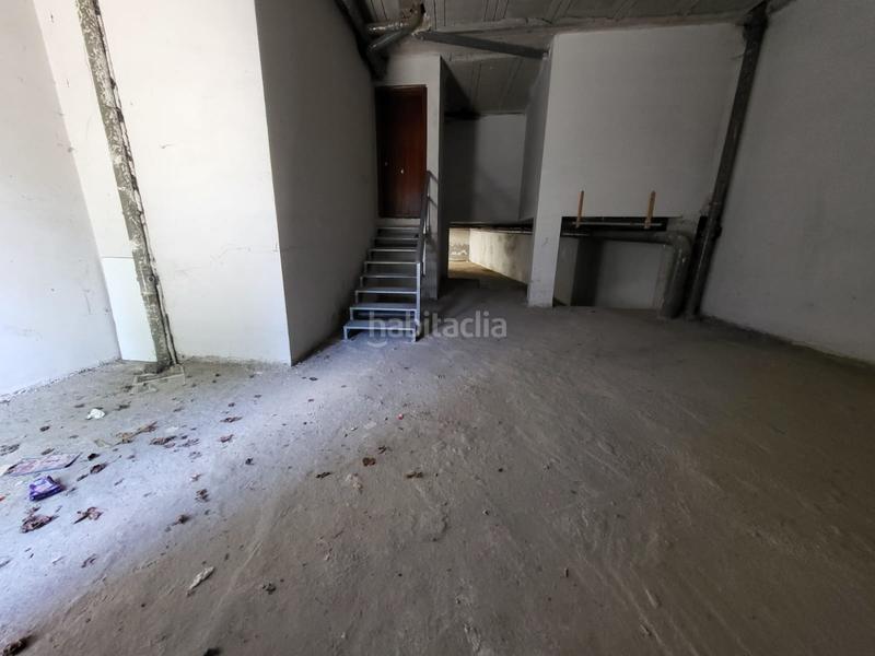Foto 157bd8f7-1fba-4b4e-89f2-80803115e0be. Local comercial oportunidad de inversión local con 369 m y terraza en Santiago de Compostela