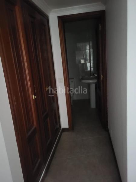 Foto 57dcf5c0-0a26-4632-b9de-a55896886aa9. Local comercial oportunidad de inversión local con 369 m y terraza en Santiago de Compostela
