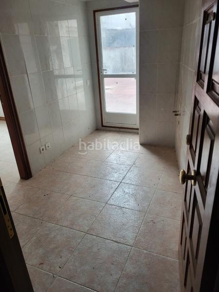 Foto afd36998-75a5-498c-b924-bf876652ce81. Local comercial oportunidad de inversión local con 369 m y terraza en Santiago de Compostela