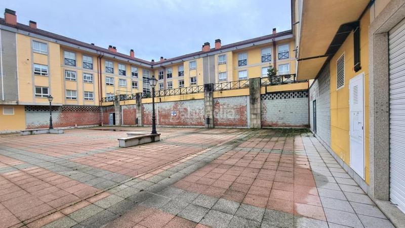 Foto bdd13f96-20e6-4885-bad3-dabf7ac1d829. Local comercial local en venta en Bertamirans, !!! en Ames