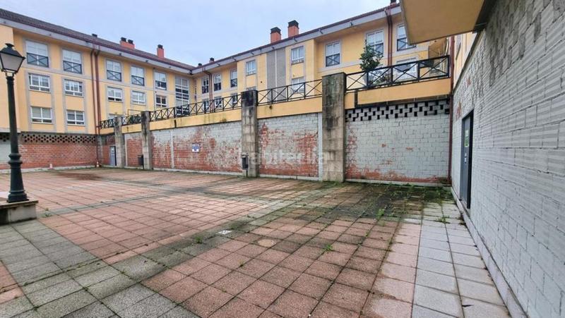 Foto 637f9f20-284b-44d8-828b-23ac5589c8f9. Local comercial local en venta en Bertamirans, !!! en Ames