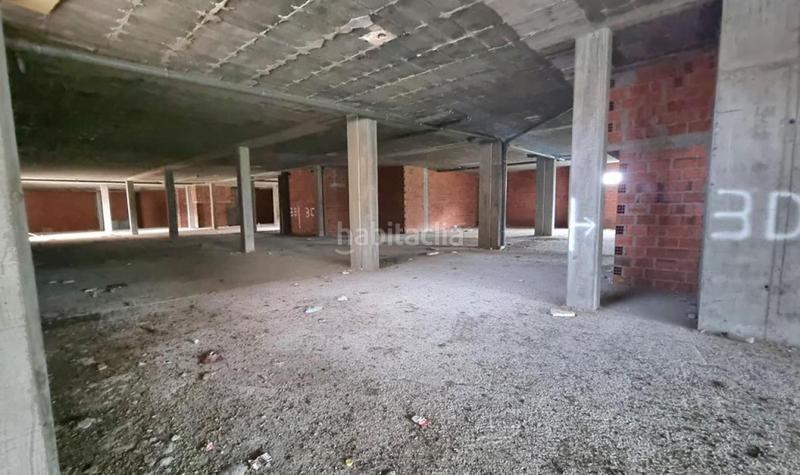 Foto cadc3c8a-a036-4da6-a836-8e58705657bb. Local comercial local en venta en Bertamirans, !!! en Ames