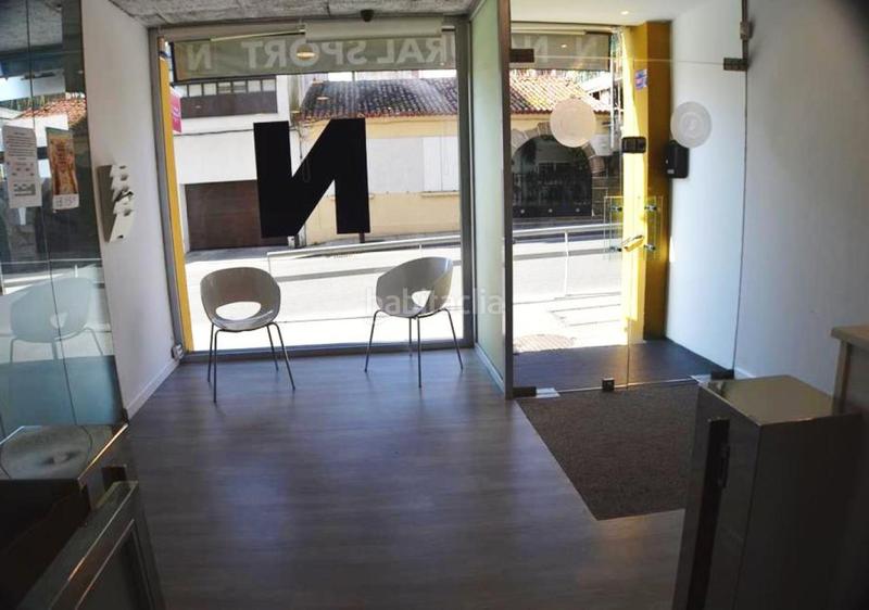 Foto 1078fc9e-1c8a-45bf-8f38-1b9c1179f914. Local comercial local acondicionado como gimnasio en venta . en Ribeira
