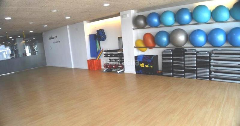 Foto 2d245919-1de2-4469-856e-cc5139f963be. Local comercial local acondicionado como gimnasio en venta . en Ribeira