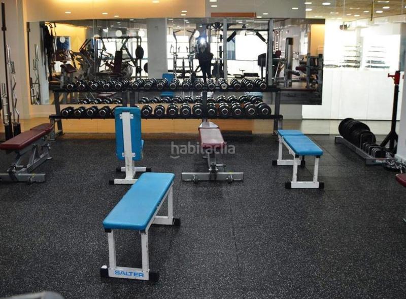 Foto 30b5bb64-5375-4047-8166-b7152551231d. Local comercial local acondicionado como gimnasio en venta . en Ribeira