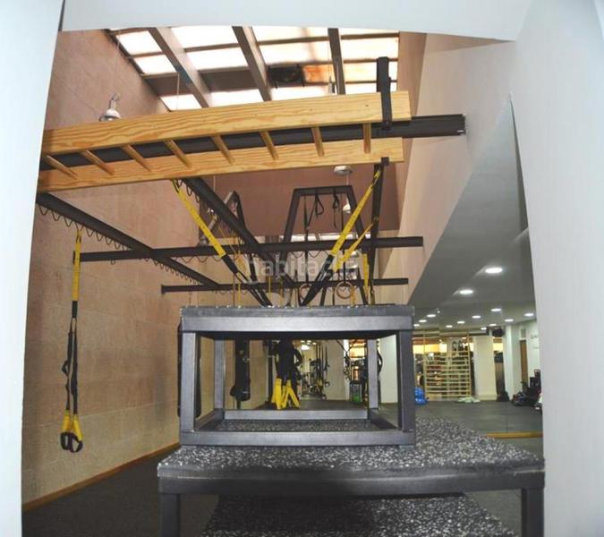 Foto b85e6fa9-0411-47eb-955b-dc3bc430f3df. Local comercial local acondicionado como gimnasio en venta . en Ribeira