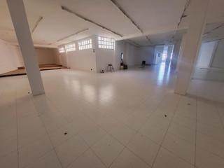 Local Comercial en Ribeira - Rua Galicia