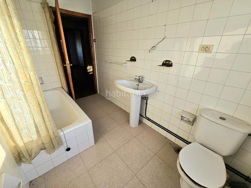 Foto 1bd7c1b4-3fa6-4d06-a2bc-0b094357bdc2. Piso  amplio con vistas al mar en a pobra do caramiñal en Pobra do Caramiñal (A)