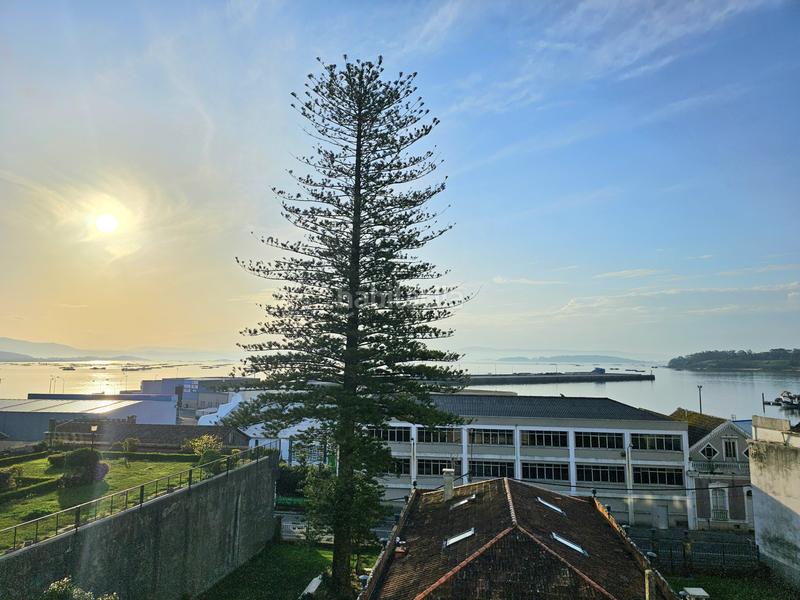 Foto 47f301a4-6de4-4782-8a39-728df5064db3. Piso  amplio con vistas al mar en a pobra do caramiñal en Pobra do Caramiñal (A)