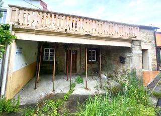 Haus  Outes - lg lagoa. Casa unifamiliar para reformar con terreno y construcciones auxi