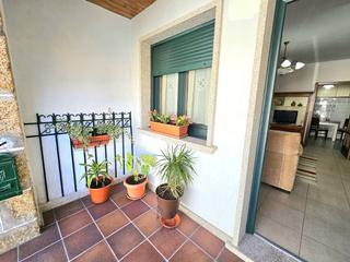 Casa adossada  Ribeira - ru pedro arias. Casa en venta en el centro de ribeira, a coruña, de 3 plantas, l
