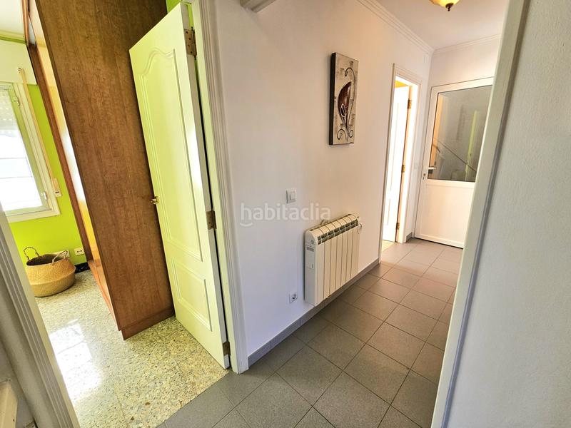 Foto 04c4ab84-d030-4558-a447-e60698f6a67e. Casa adossada amb calefacció a santa uxía de Ribeira Ribeira